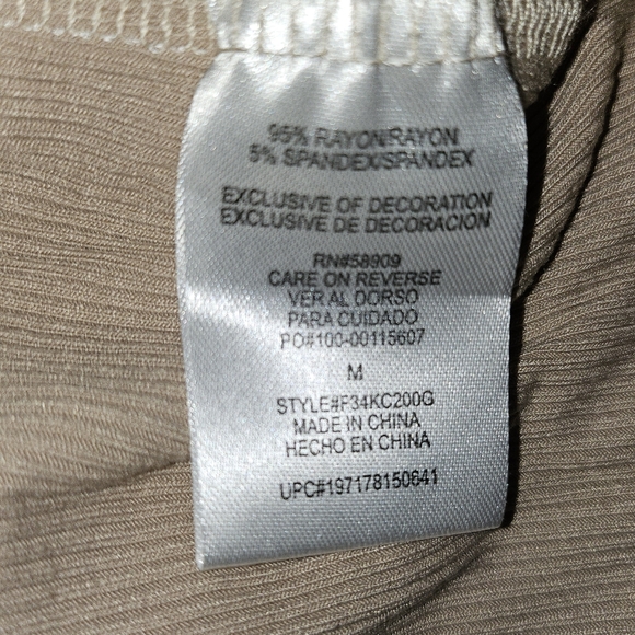 Copper Key》 Mock Neck Ribbed Top Cream/Beige Size M - Picture 5 of 5